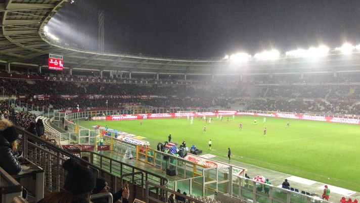 La Maratona intona: “Cairo vattene”. Non risparmiati nemmeno Mazzarri e la squadra La Maratona intona: “Cairo vattene”. Non risparmiati nemmeno Mazzarri e la squadra - immagine 1