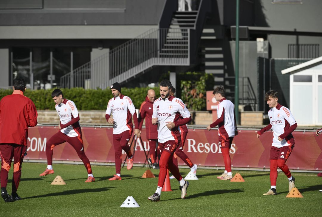 Roma, la ripresa degli allenamenti in vista del Milan – FOTO GALLERY - immagine 4