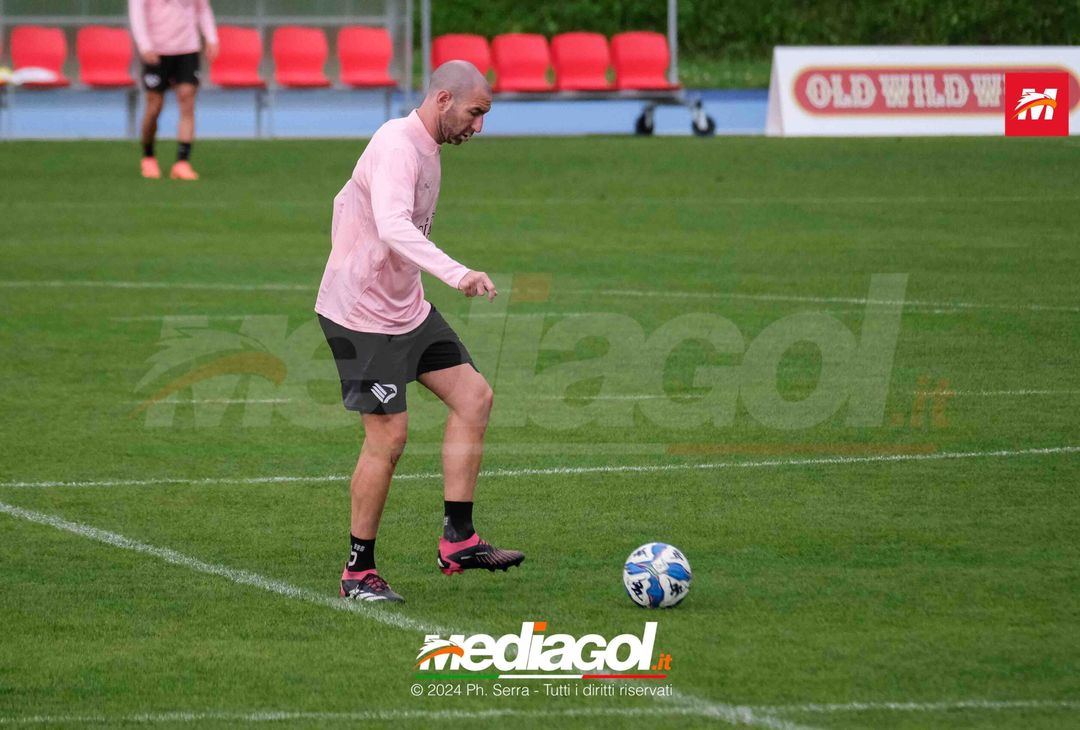 FOTO Ritiro Palermo, seduta mattutina al centro sportivo di Livigno (GALLERY) - immagine 9