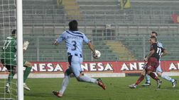 Serie C, tragedia sfiorata nel derby tra Albinoleffe e Lecco: tifosi precipitano da una balaustra