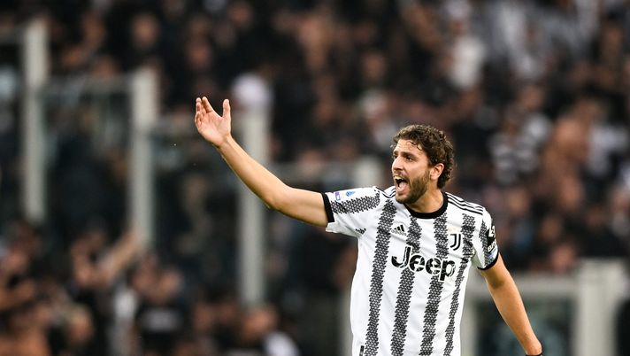 TURIN, ITALY - OCTOBER 15: Manuel Locatelli of Juventus reacts during the Serie A match between Torino FC and Juventus at Stadio Olimpico di Torino on October 15, 2022 in Turin, Italy. (Photo by Daniele Badolato - Juventus FC/Juventus FC via Getty Images) Juventus, centrocampo senza Locatelli: possibile recupero di Pogba per il derby - immagine 1
