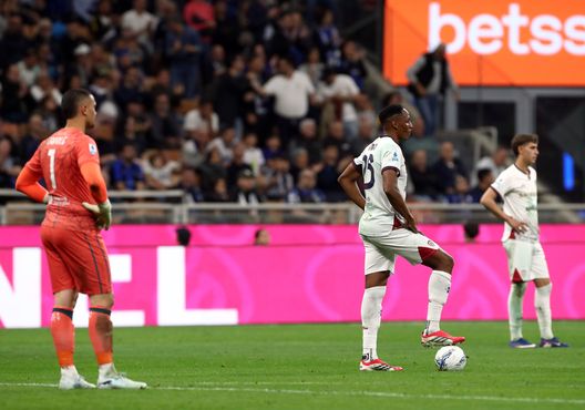 Inter-Cagliari, moviola: ecco gli episodi dubbi. Mina impunito. E su Pio Esposito…- immagine 3