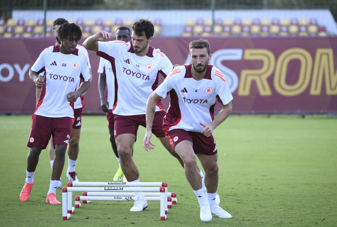 Trigoria, la rifinitura alla vigilia della sfida con il Venezia – FOTO GALLERY - immagine 6