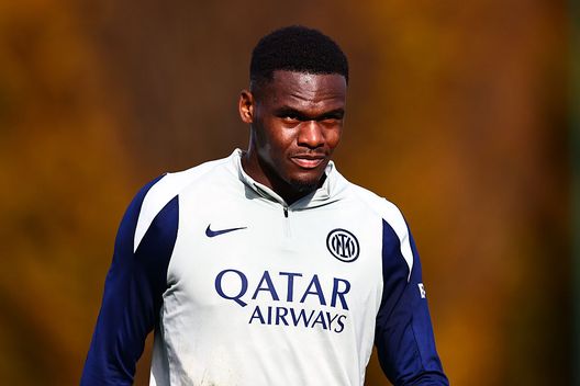 Scomparsa Vanoni, la simpatia per il Milan e il siparietto con Bonny- immagine 2