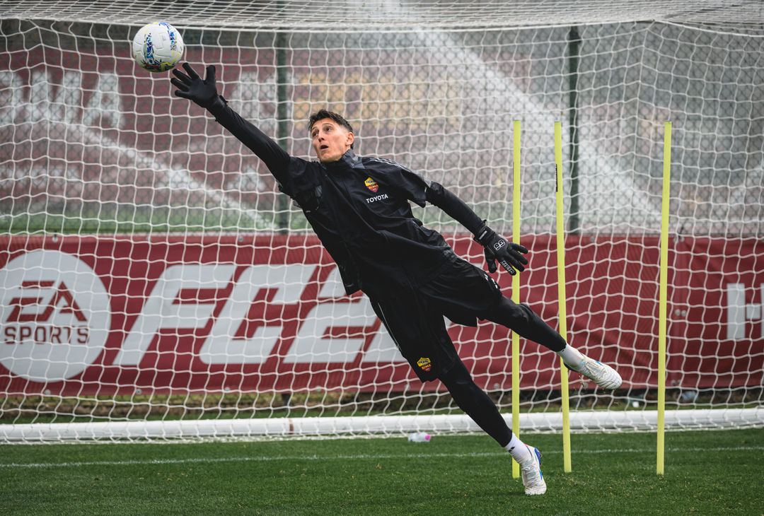 Trigoria, l’allenamento a due giorni dalla trasferta di Genova – FOTO GALLERY - immagine 13