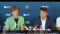 VIDEO / Sinner, la battuta conquista la sala stampa di Toronto