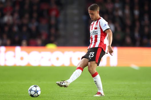 EINDHOVEN, NETHERLANDS - SEPTEMBER 16: Joey Veerman of PSV in action during the UEFA Champions League 2025/26 League Phase MD1 match between PSV Eindhoven and R. Union Saint-Gilloise at PSV Stadion on September 16, 2025 in Eindhoven, Netherlands. (Photo by Dean Mouhtaropoulos/Getty Images)