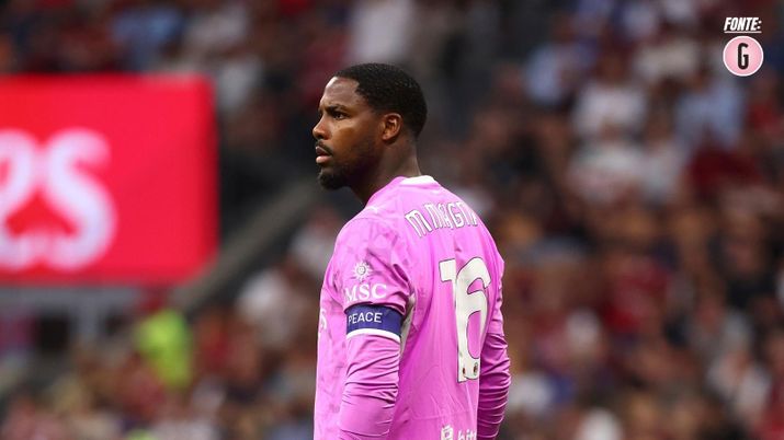 Mike Maignan, portiere AC Milan, potrebbe andare via dai rossoneri nel calciomercato estivo 2026 | Milan News (Credits foto: Getty Images) Mike Maignan riflette sul futuro al Milan: l'agente già a lavoro. Ecco la richiesta del Diavolo