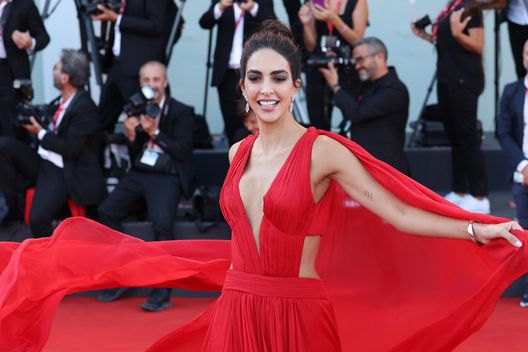 Rocio Munoz Morales: “De Martino? Solo gossip. Iannone? Ho scoperto una persona che…” Rocio Munoz Morales: “De Martino? Solo gossip. Iannone? Ho scoperto una persona che…” - immagine 1