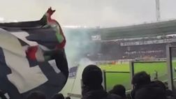 La contestazione degli ultras azzurri: fischi, fumogeni e il coro “andate a lavorare”