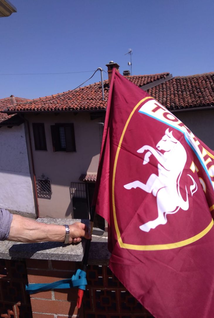 Fotogallery 3 – Il 4 maggio a casa, le foto dei tifosi granata - immagine 25