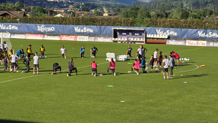 Dimaro day 5, seduta pomeridiana: esercitazione tattica. Assente McTominay. Si ferma Politano - immagine 1