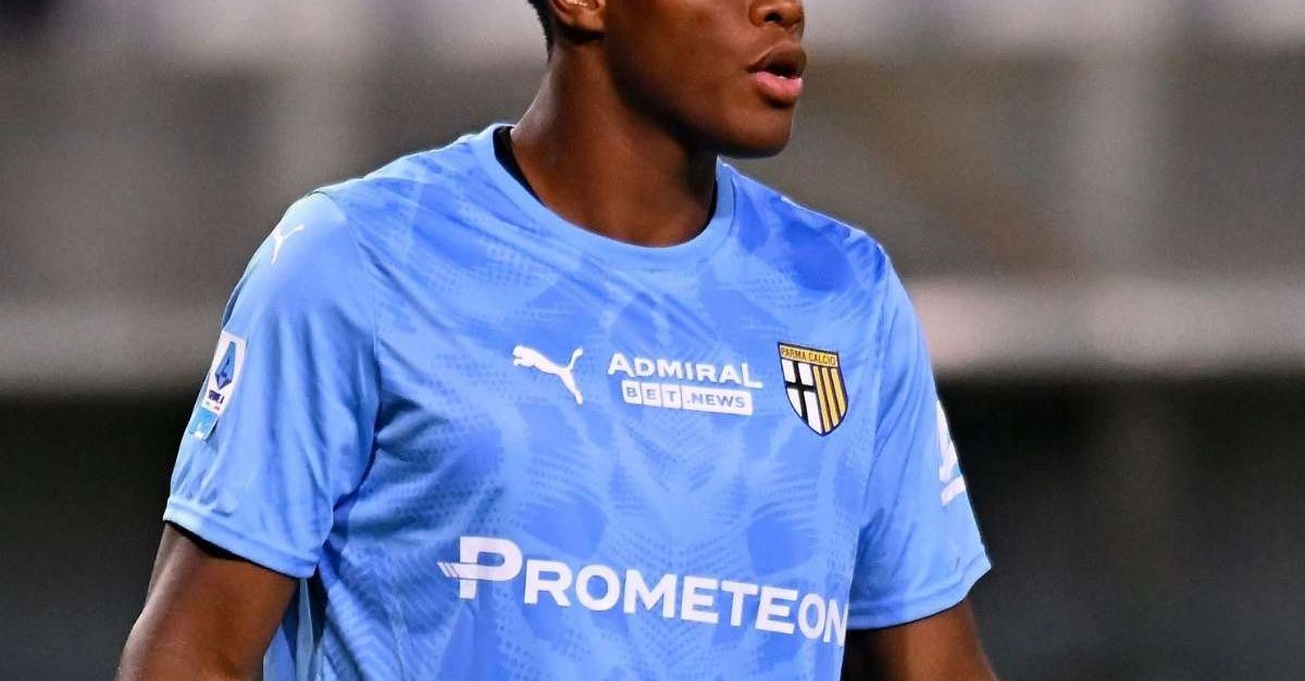 Mercato Milan, piace Suzuki: duello con un club inglese. Ma tutto dipende da Maignan: il punto Mercato Milan, piace Suzuki: duello con un club inglese. Ma tutto dipende da Maignan: il punto