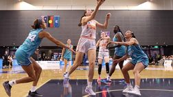 Basket, reagisce a insulti razzisti: niente squalifica a giocatrice