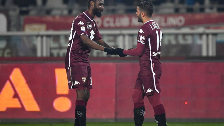 TURIN, ITALY - DECEMBER 26: Iago Falque (R) of Torino FC celebrates a goal with team mate Nicolas Nkoulou during the Serie A match between Torino FC and Empoli at Stadio Olimpico di Torino on December 26, 2018 in Turin, Italy. (Photo by Valerio Pennicino/Getty Images) Nkoulou, rapporto coi tifosi da ricostruire: dubbi sull’accoglienza alla “prima” in casa - immagine 1