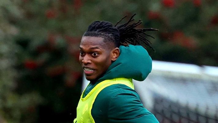 Milan, Leao in gruppo e in ripresa: c'è il Pisa nel mirino dell'attaccante portoghese