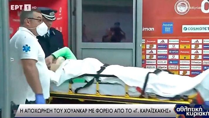 Atene, il derby del petardo: Olympiacos a caccia del colpevole “Fuori a vita dal nostro stadio” - immagine 1