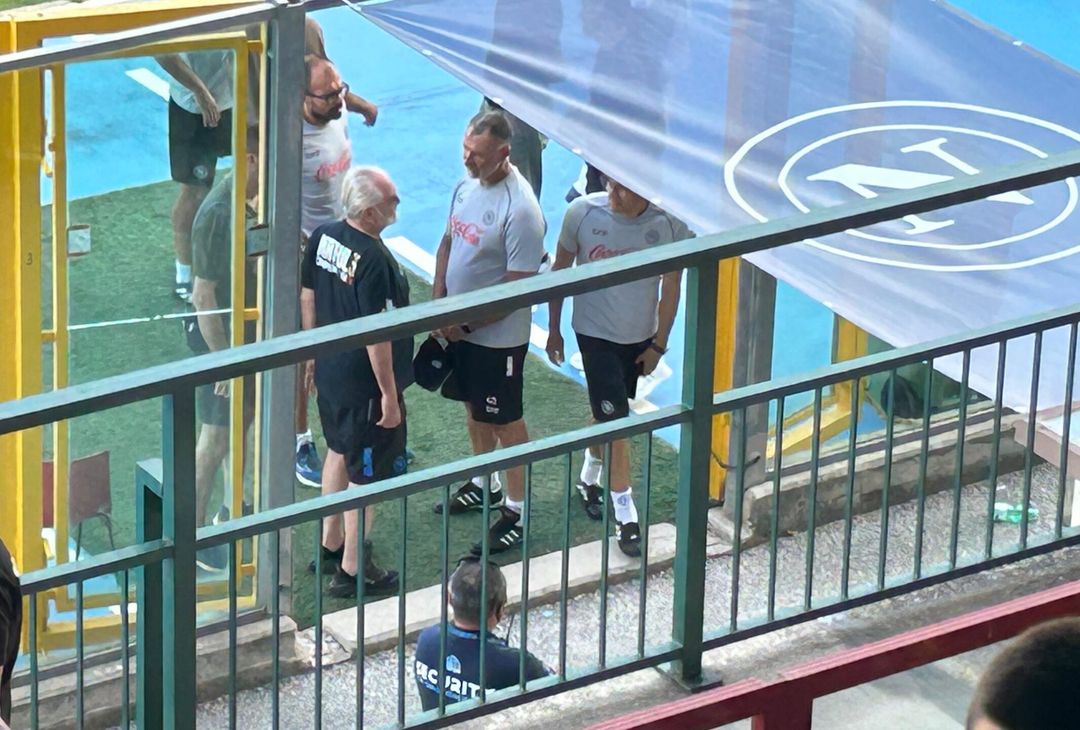 GALLERY ADL a colloquio con lo staff di Conte, poi il saluto ai tifosi - immagine 3