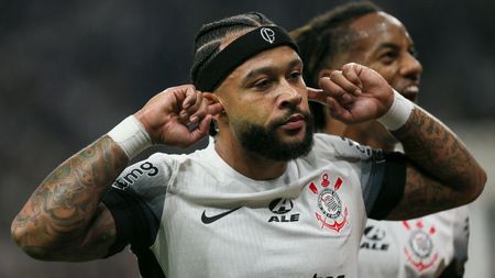 Corinthians-Depay