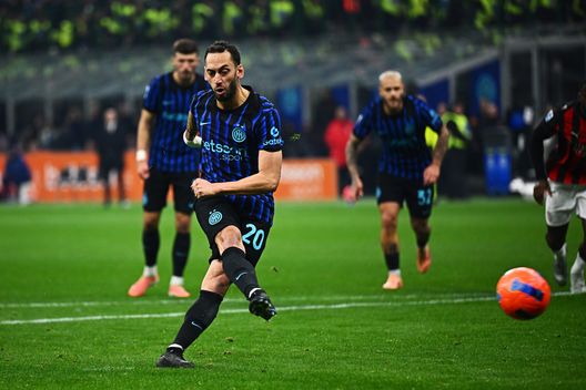 Inter, Çalhanoglu torna titolare per sfidare il Milan, a centrocampo Dimarco brilla- immagine 2