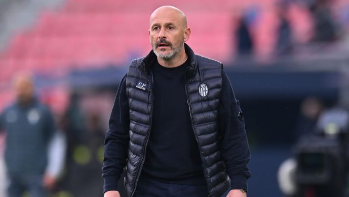 BOLOGNA, ITALY - MARCH 22: Vincenzo Italiano head coach of Bologna FC during the Serie A match between Bologna FC 1909 and SS Lazio at Renato Dall'Ara Stadium on March 22, 2026 in Bologna, Italy. (Photo by Alessandro Sabattini/Getty Images) Italiano Napoli
