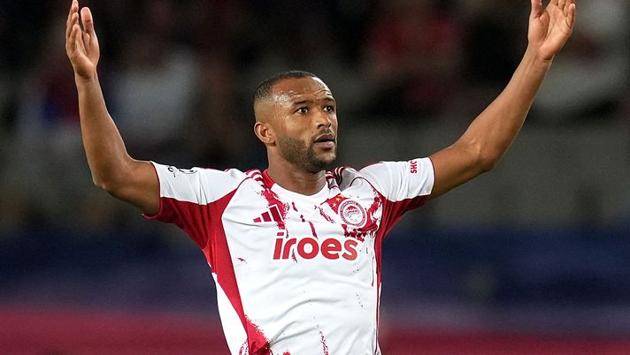 Ayoub El Kaabi, Olympiacos (Foto di Alex Caparros/Getty Images) Olympiakos-AEK Atene, statistiche e precedenti tra le due squadre di Atene - immagine 1