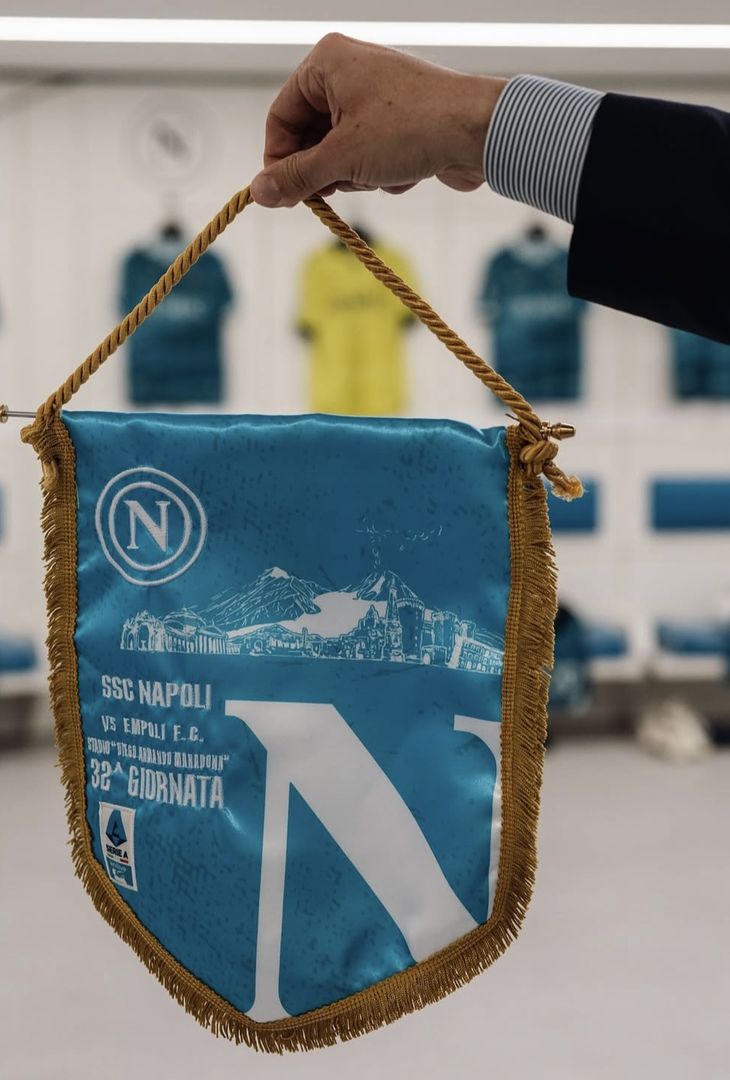 GALLERY Tutto pronto nello spogliatoio: il Napoli indosserà la maglia speciale - immagine 4