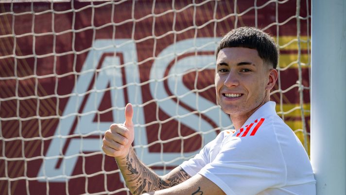 L’agente di Soulé: “Matias ha fatto di tutto per venire a Roma. Decisivo De Rossi” - immagine 1