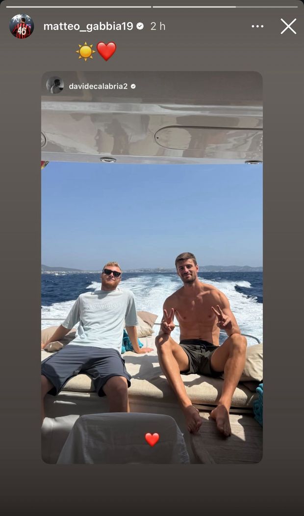 relax-in-acqua-per-theo-festa-per-calabria-con-gabbia-pobega-e-simic-milan-vacanza-social