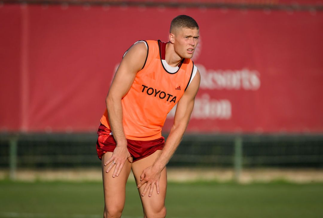 Trigoria, Dovbyk nel primo allenamento con i nuovi compagni – FOTO GALLERY - immagine 30