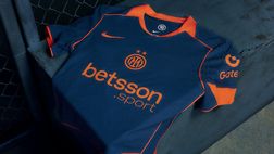 VIDEO / Inter, ecco tutte le immagini della nuova terza maglia