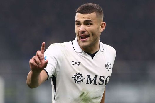 Alessandro Buongiorno è sempre più vicino al rientro con il Napoli dopo l'infortunio - (Getty Images) - calcionapoli1926.it Alessandro Buongiorno