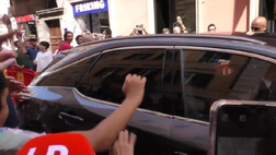 Roma, bagno di folla dei tifosi giallorossi per Dybala | VIDEO