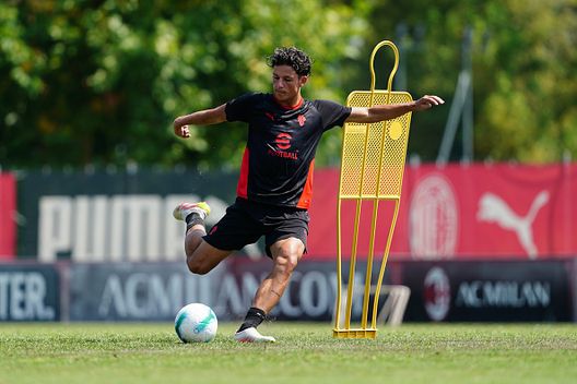 Simone Lontani (Photo by Pier Marco Tacca/AC Milan via Getty Images) Simone Lontani