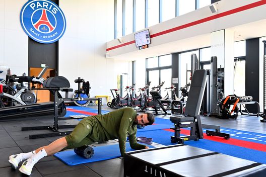 Psg, Sergio Rico vicino al ritorno in campo dopo l’incidente a cavallo- immagine 3