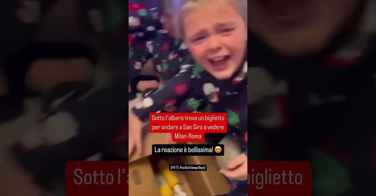 Bambino inglese riceve un biglietto per Milan Roma e reagisce così | VIDEO