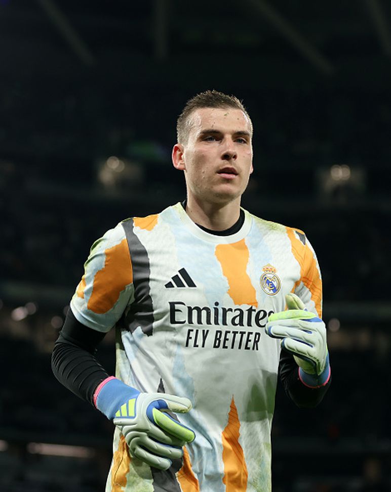 Maignan si vedrà, intanto Lunin... Maignan, trattativa e suggestioni: nulla di deciso, ma spunta Lunin...