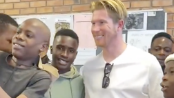 De Bruyne, vacanze in Sudafrica per il centrocampista del Napoli: quanto affetto per lui!