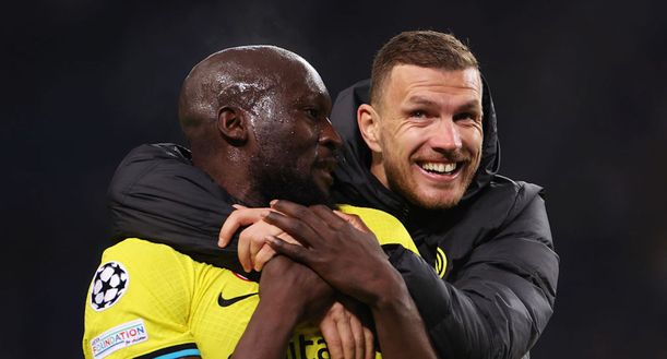 Pedullà: “Dzeko vicinissimo al Fenerbahce: domani Lucci in Turchia per chiudere”- immagine 2