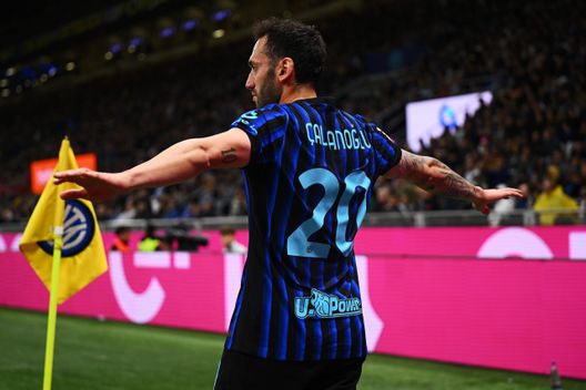 Capolavoro Inter, le 2 mosse decisive di Chivu: “Fabregas lo aiuta sbagliando…”- immagine 2