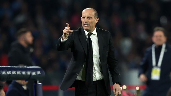 Milan sconfitto dal Napoli al Maradona, anche Allegri nel mirino dei tifosi - immagine 1