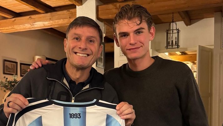 La moglie di Zanetti, la foto con Nico Paz e la frecciata…a Cesc Fabregas La moglie di Zanetti, la foto con Nico Paz e la frecciata…a Cesc Fabregas - immagine 1