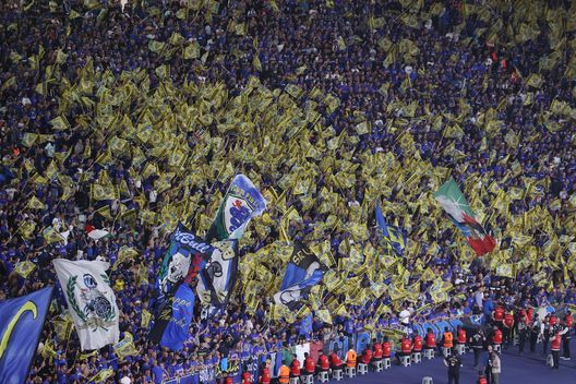 Pistocchi celebra i tifosi dell’Inter: “Pubblico fantastico”, poi risponde ad un fan juventino Pistocchi celebra i tifosi dell’Inter: “Pubblico fantastico”, poi risponde ad un fan juventino - immagine 1