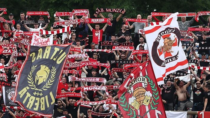 Serie B, 12° atto: stop Palermo, 2-2 in Frosinone-Modena, il Monza vola in testa Serie B Monza