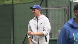 VIDEO / Sinner o Ronaldinho? Jannik alza il pallone come un fuoriclasse