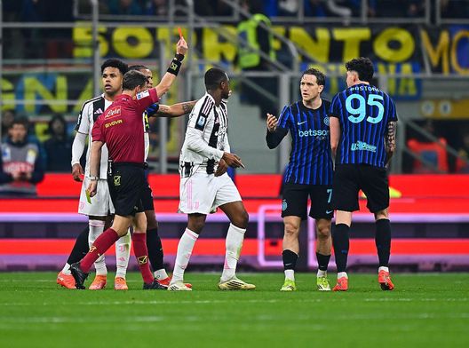 Getty Images Chivu: “Simulazione Bastoni? Gioca in Nazionale, sente una manata. Inter bloccata su…”- immagine 2