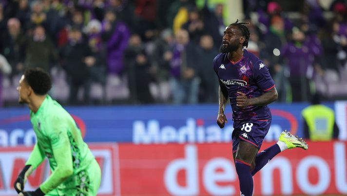 FLORENCE, ITALY - JANUARY 14: M'Bala Nzola of ACF Fiorentina reacts during the Serie A TIM match between ACF Fiorentina and Udinese Calcio - Serie A TIM at Stadio Artemio Franchi on January 14, 2024 in Florence, Italy. (Photo by Gabriele Maltinti/Getty Images) Giorgetti: “Perché ieri non con la difesa a tre? Nzola, il rigore un bivio” - immagine 1