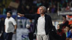 Fenerbahçe, Mourinho vince 5-0 e critica l’arbitro: “È pessimo…”