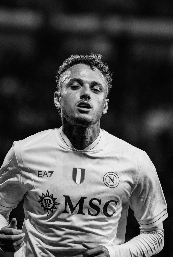 La costanza del Napoli contro la Cremonese negli scatti in bianco e nero – LE FOTO - immagine 7