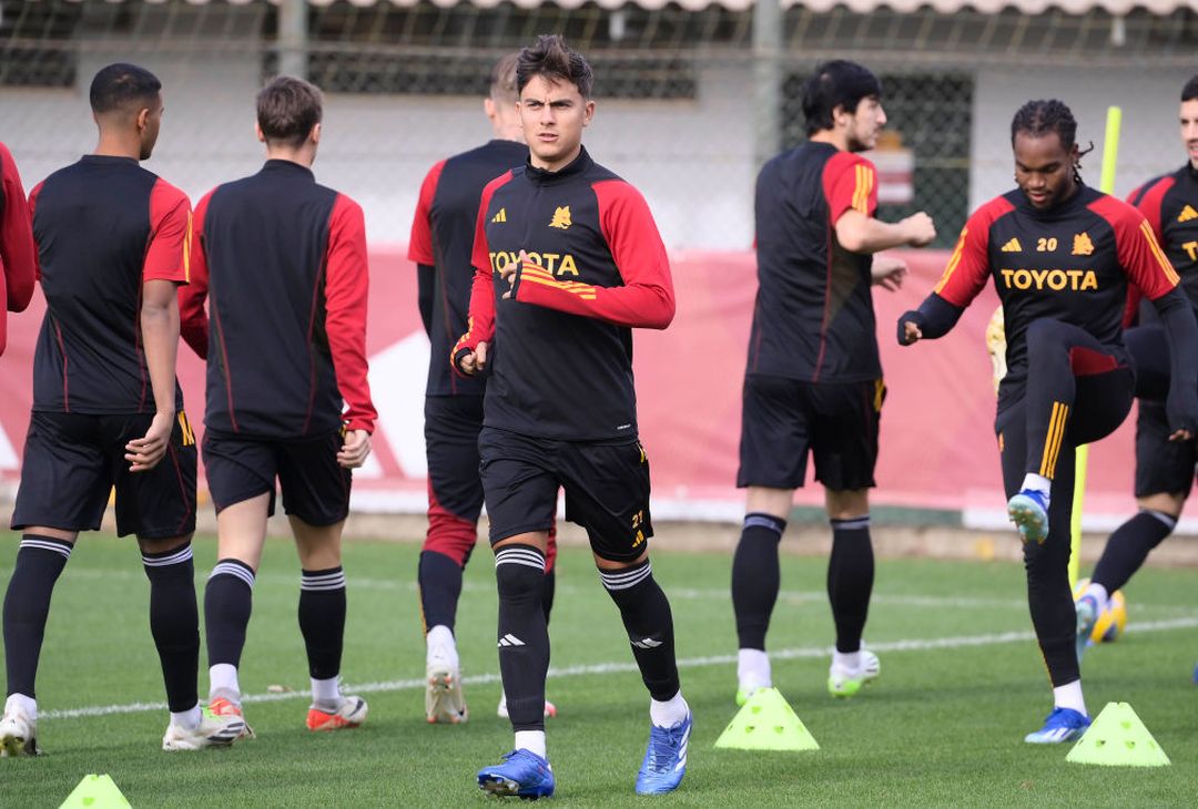 Roma, seduta con vista sul Lecce: in gruppo Dybala e Renato Sanches – FOTO GALLERY - immagine 12